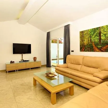 Heryz Villa Puerto del Carmen (Lanzarote)